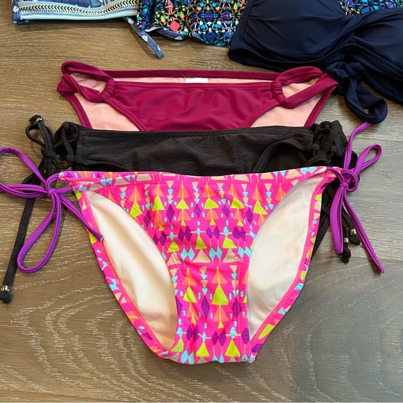 Women’s Colorful Bikini Swimsuit Bundle Set Size M-L - Picture 2 of 12